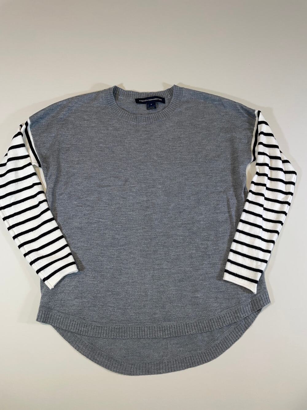 French Connection Lightweight Loose Fit Sweater Size S Gray White